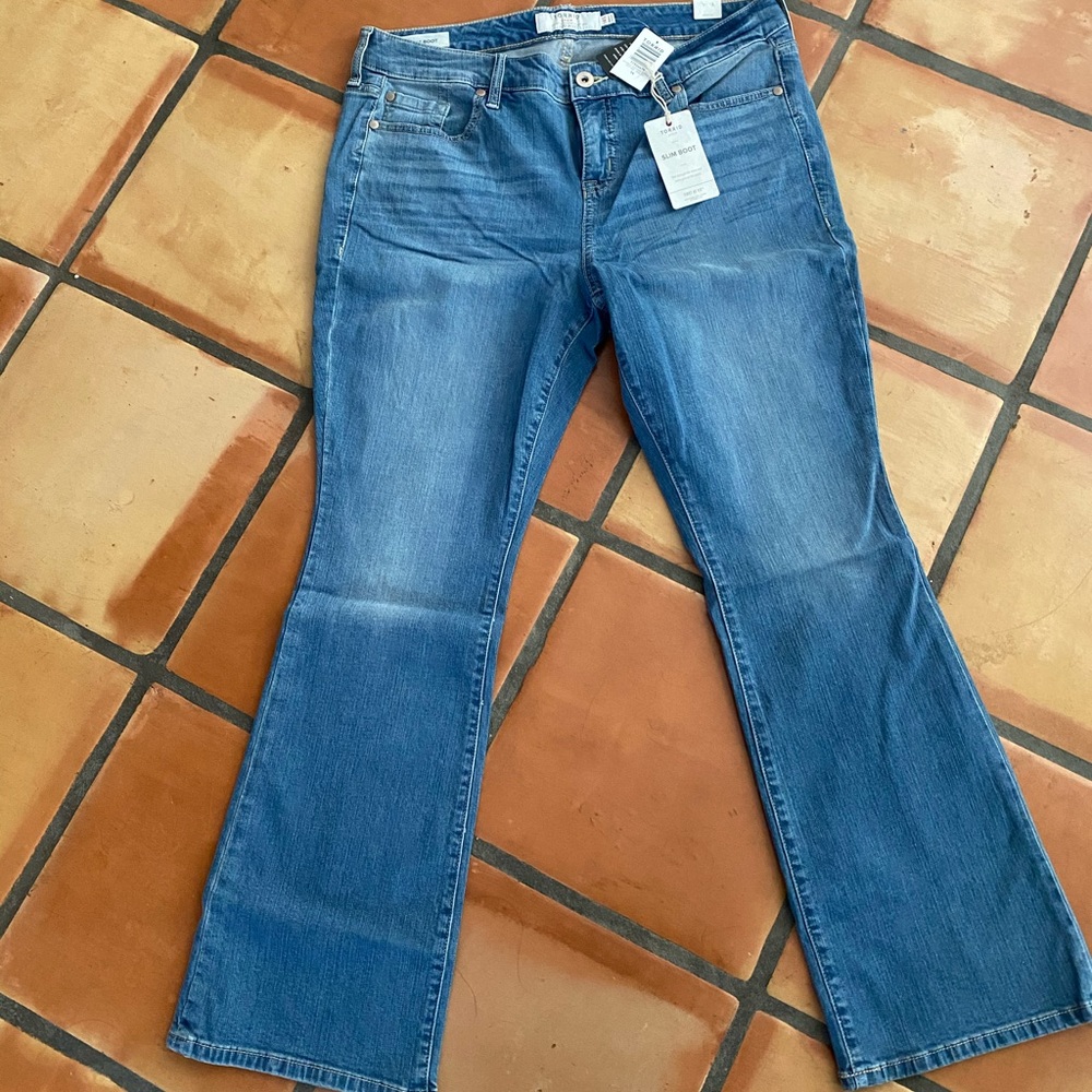 NWT TORRID SLIM BOOT JEANS SZ 14